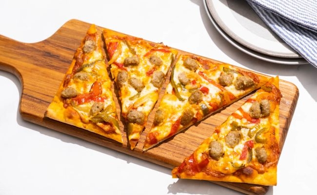 Sweet Pepper and Sausage Flatbread